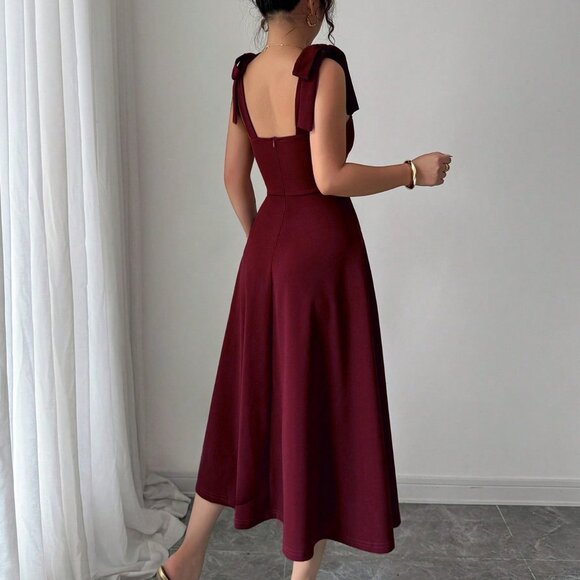 Burgundy Elegant Women's Sleeveless Tie-Up Cinched Waist A-Line Romantic Dress - Picture 2 of 6
